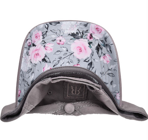 Gorra Gris Visera Floreada